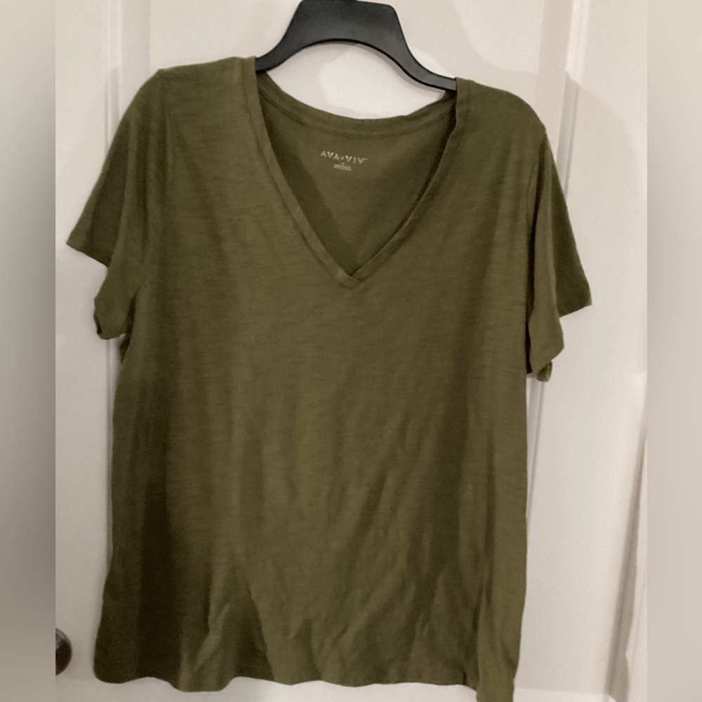 AVA & VIV tee